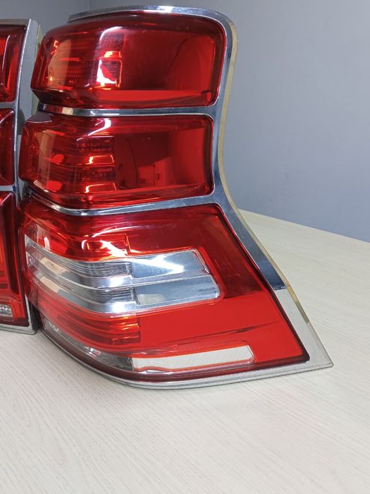 Продам задние фонари prado 150