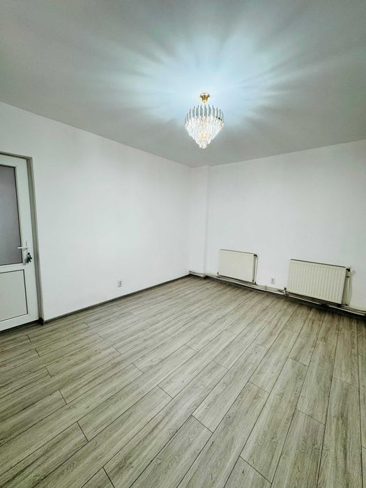 Casă ultracentrală de vânzare - Roman