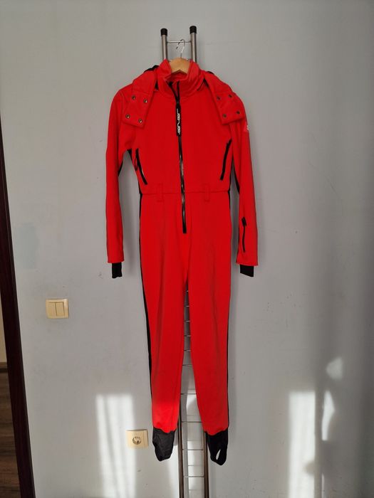 Страхотен ски гащеризон ASOS размер 40