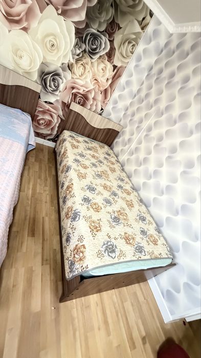 Продам кровать 90*200 с матрасом