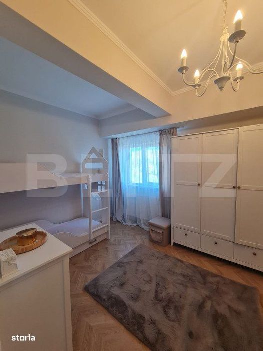 Apartament cu 3 camere, lift, parcare, acces restrictionat