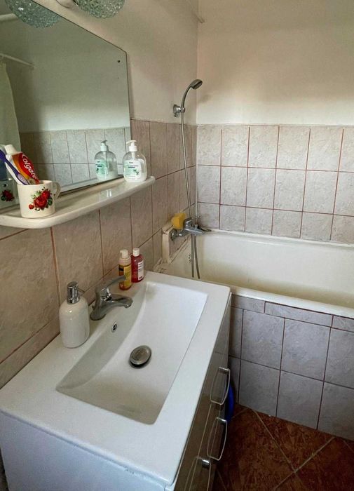 PF Apartament 3 camere, decomandat, zona Pacurari - Petru Poni, 64mp