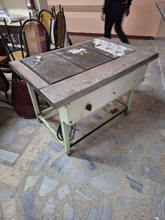 Продам электроплиту для столовой и кафе