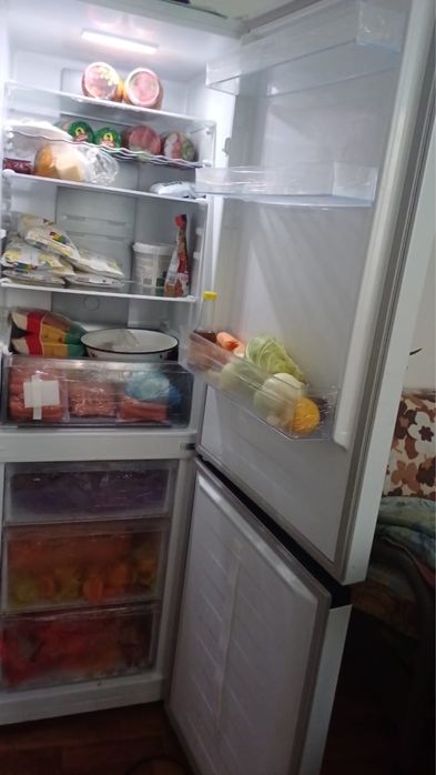 Холодильник новый