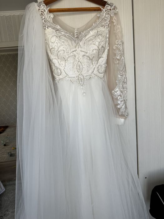 Роскошное свадебное платье