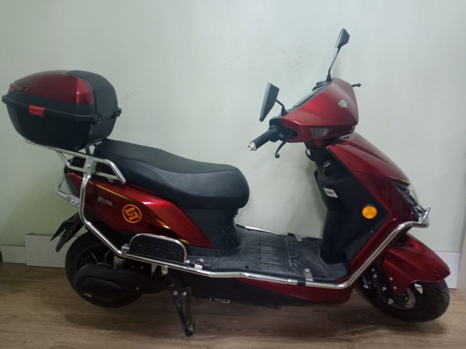 Elektr skuter sotiladi