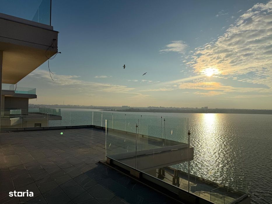 Apartament 3 camere lux Mamaia cu vedere frontala la lac