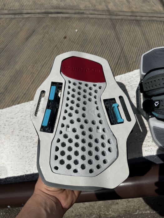 Pad / Legaturi Kiteboarding Duotone Entity Ergo marimea L