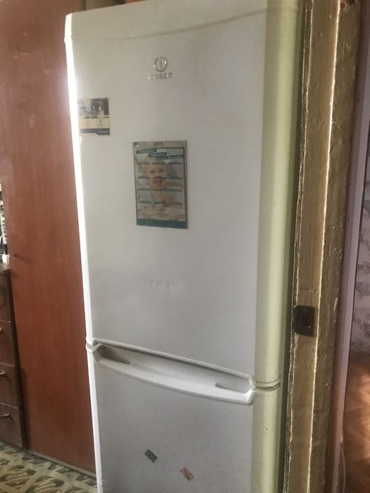 Продам холодильник не работает реле