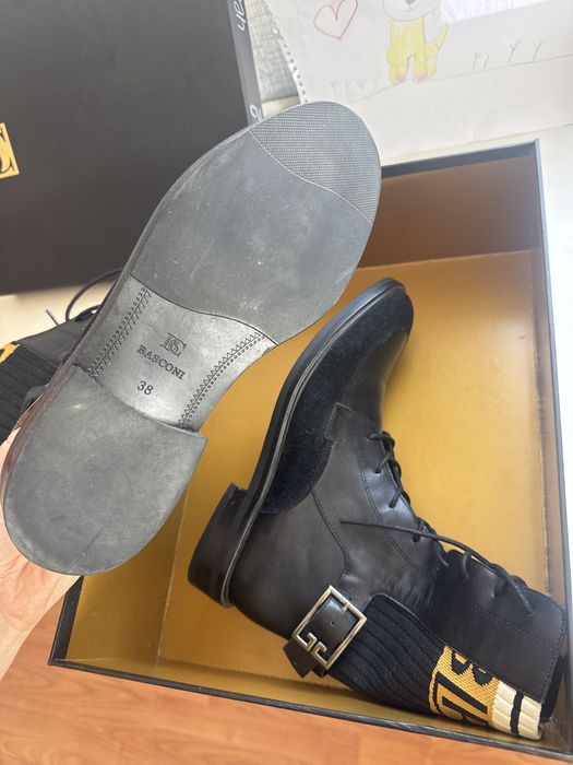 Женские сапоги