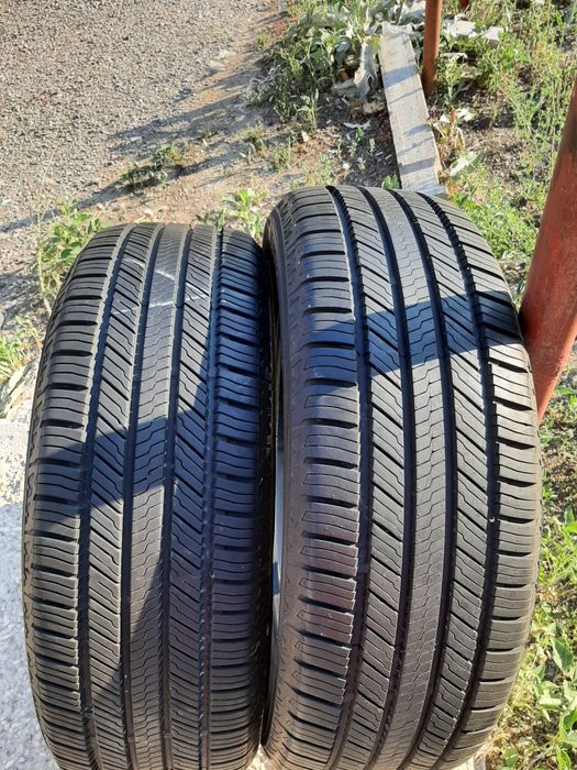 Продам шины 235/55/20 якогама