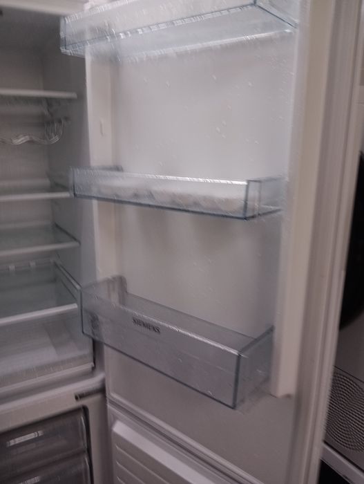 Комбиниран хладилник с фризер Сименс Siemens А+++ 2 години гаранция!