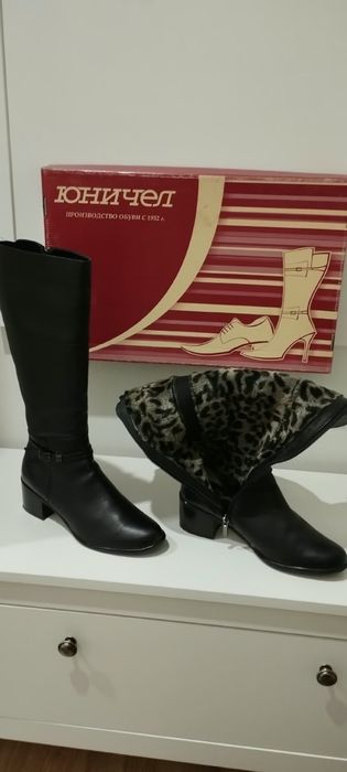Сапоги женские в отличном состоянии