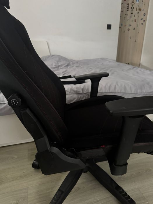 Scaun Gaming - Genesis Nitro 890