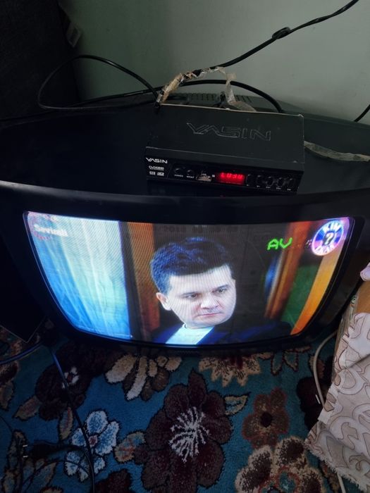 Kogon shahrida eski Televizor 24 dyumli tez sotiladi.