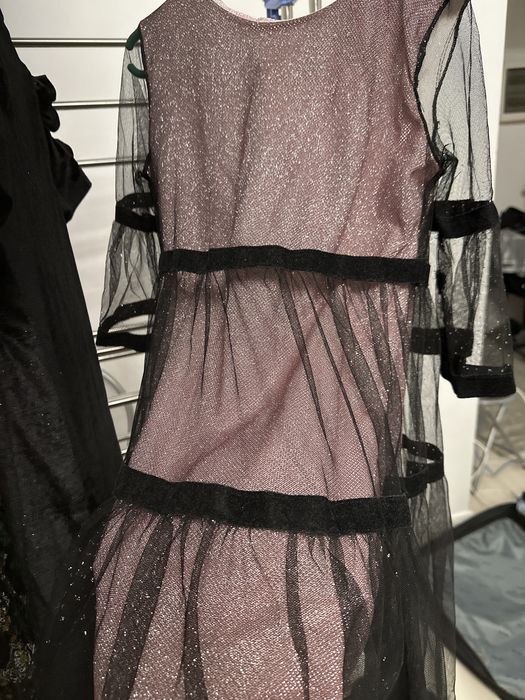 Платья на 6-7 лет все за 7 тыс