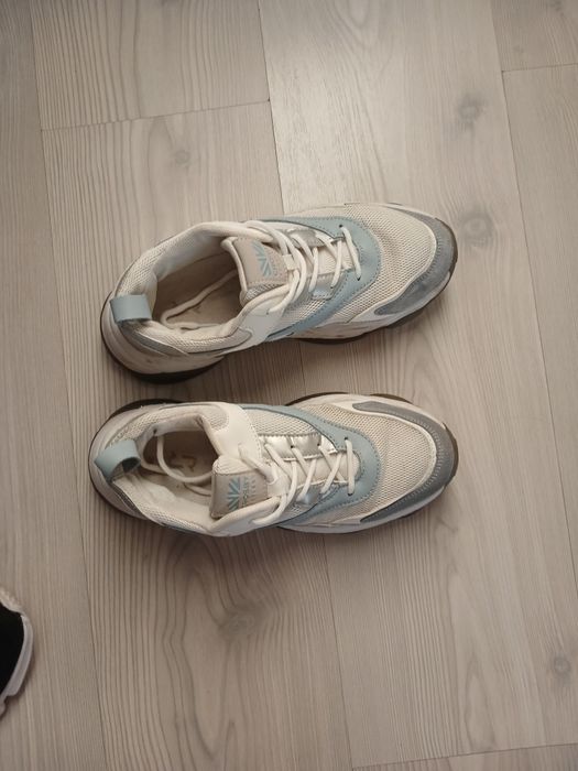 Спортивная обувь распродажа