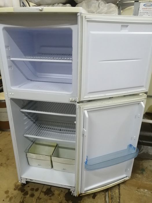 Продам холодильник