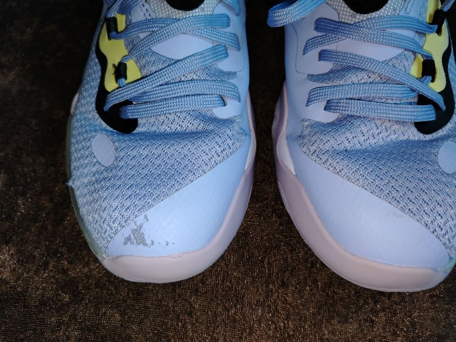 Баскетболни обувки