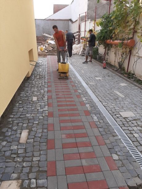 Firmă execut lucrări amenajări interioare și exterioare construcții