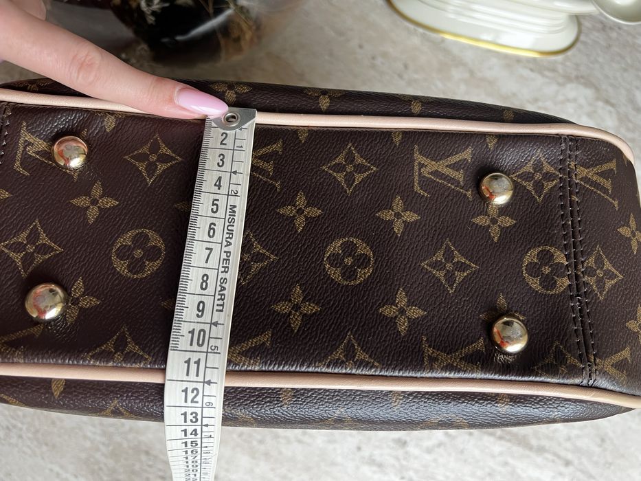 Geantă Louis Vuitton