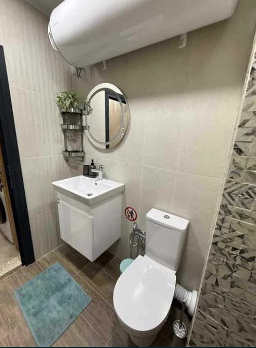 Дава се под наем Двустаен апартамент в Пловдив, Център - 75 кв.м за 470 € - Снимка #2