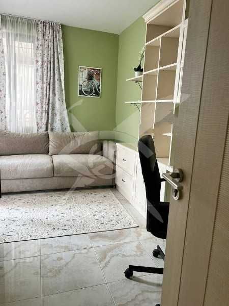 Продава се Многостаен апартамент в Свети Влас - 216 кв.м за 850 €/кв.м - Снимка #4