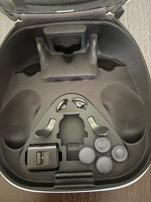 Контролер dualsense edge за playstation 5 + зарядно/поставка