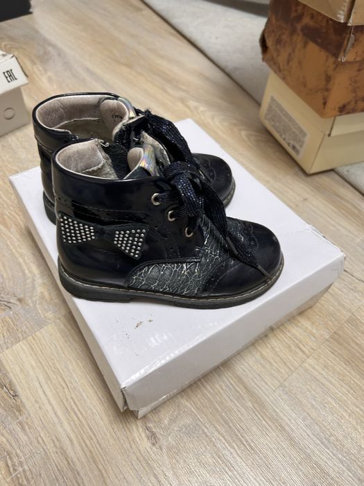 Ботинки для девочки