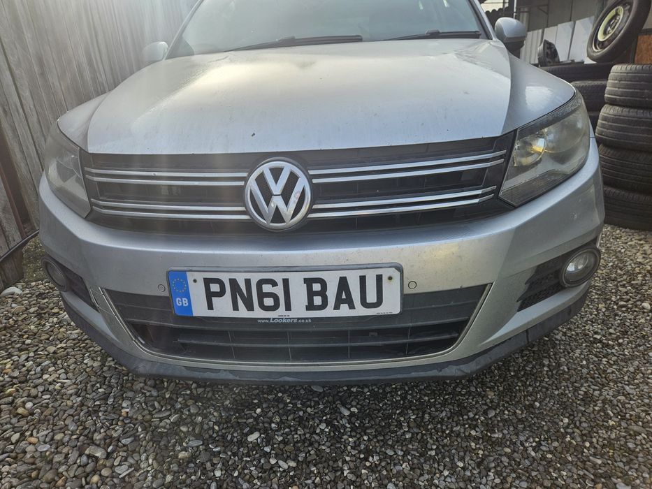 Fata completa Tiguan 5N facelift bara cu park assist