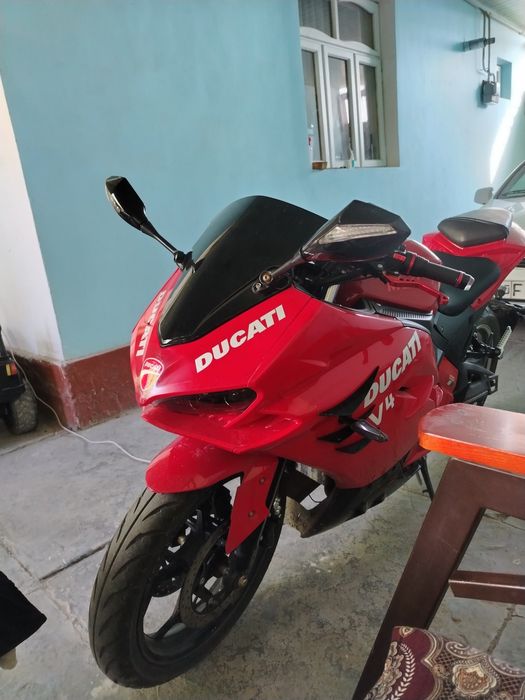 Dugati Panigali Электробайк