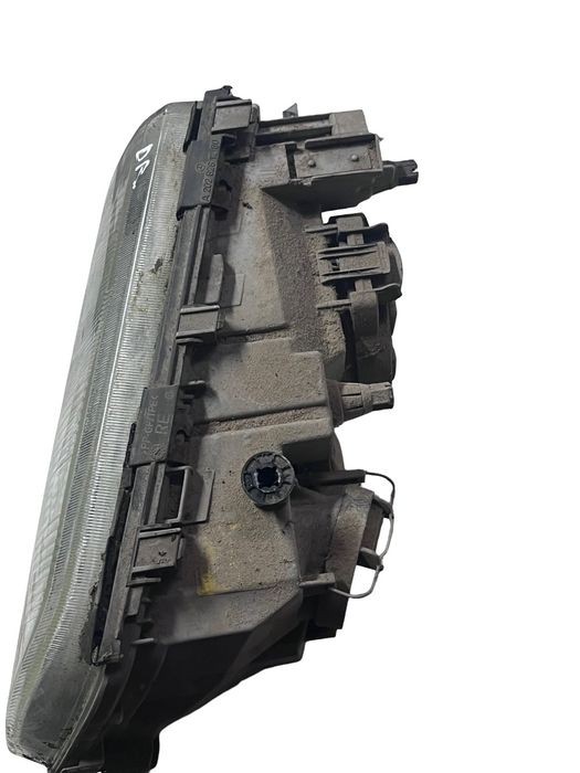 Far Dreapta Fata Mercedes-Benz C-Class W202 1993 - 2000 A2028261280