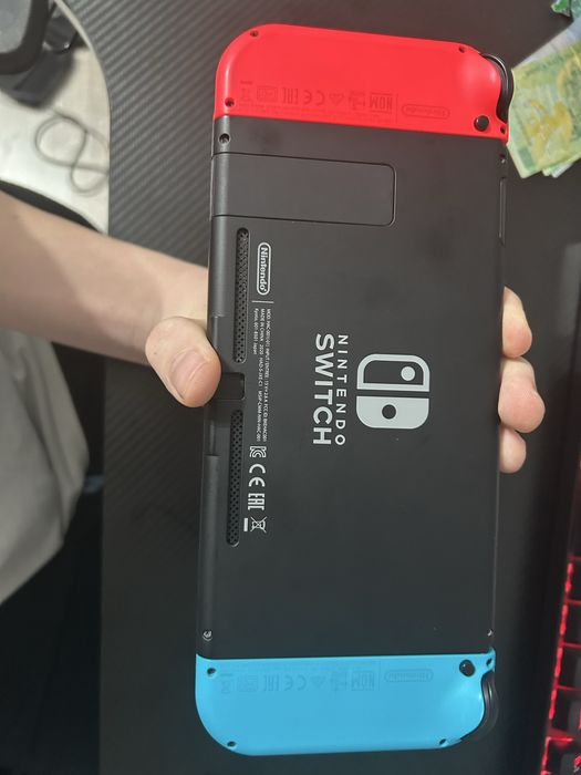 Nintendo switch intact