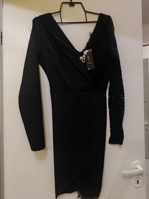 Чисто нова Черна елегантна рокля