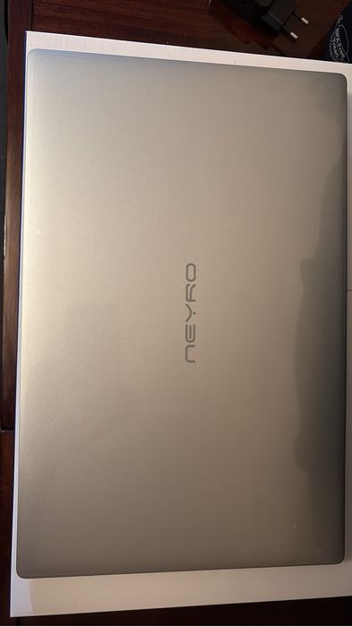 Продам ноут бук срочно