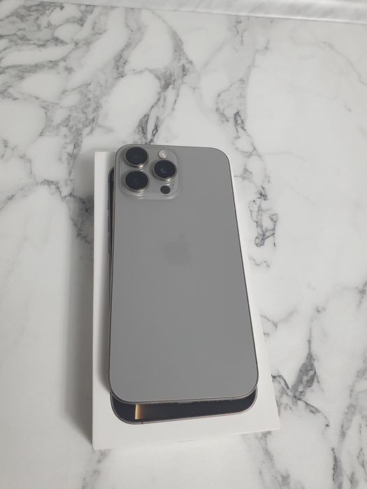 Продам айфон 16 про макс