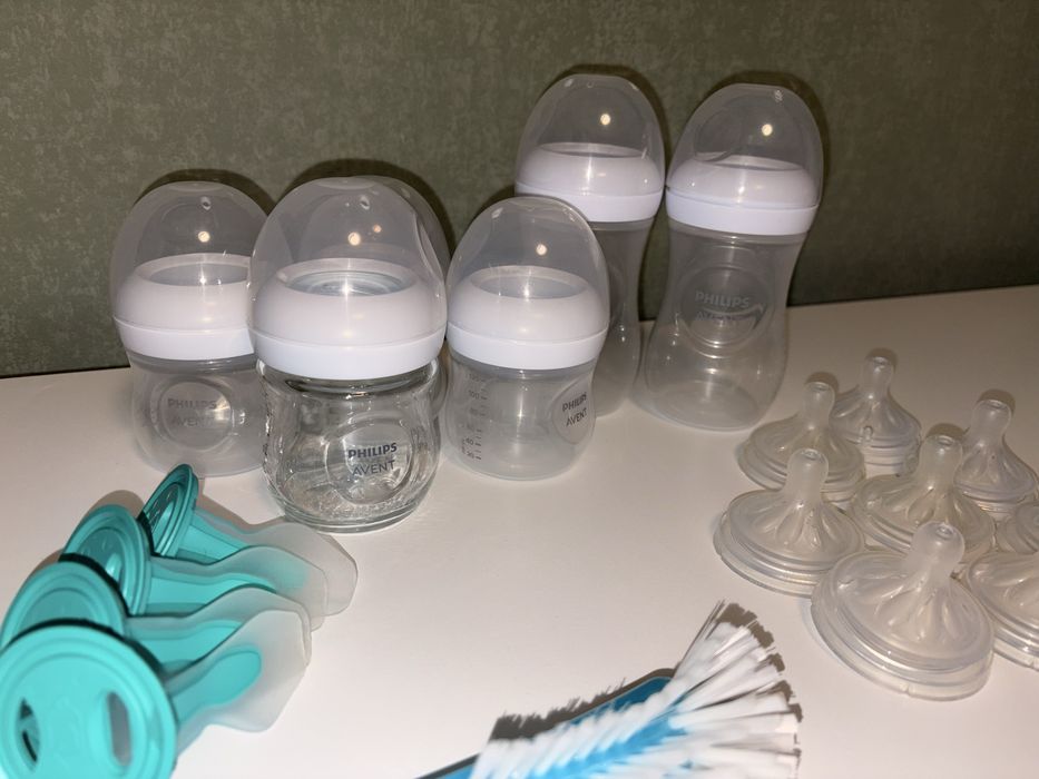 Шишета Philips Avent с анти-колик клапи