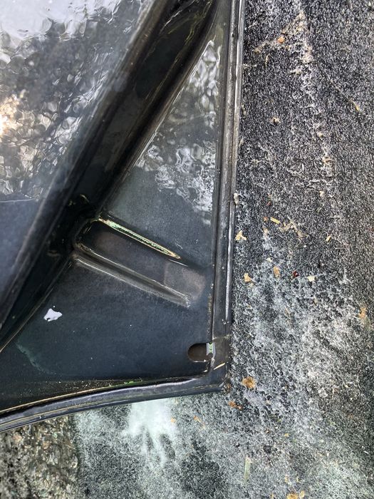 Задняя левая дверь bmw e36