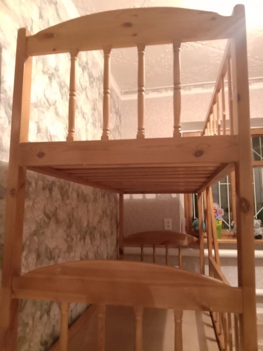 Продаётся двухъярусная кровать.