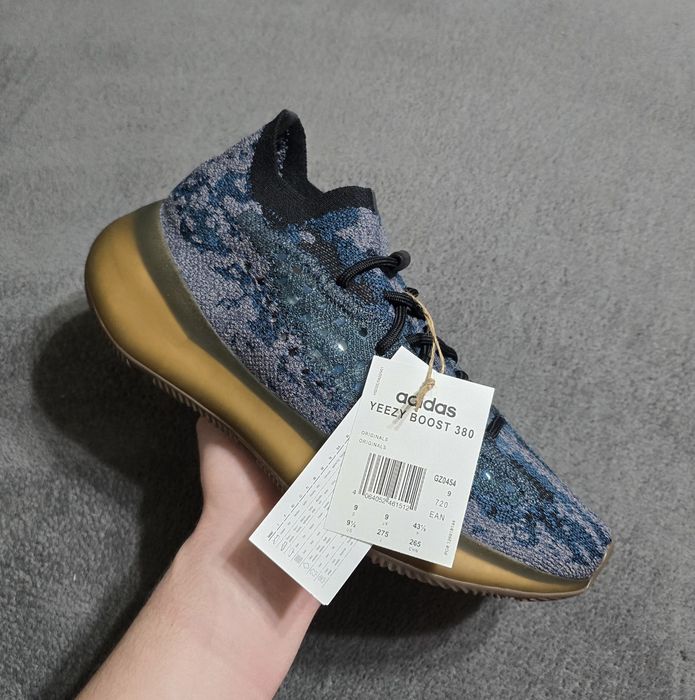 Adidas Yeezy 380 Convelite