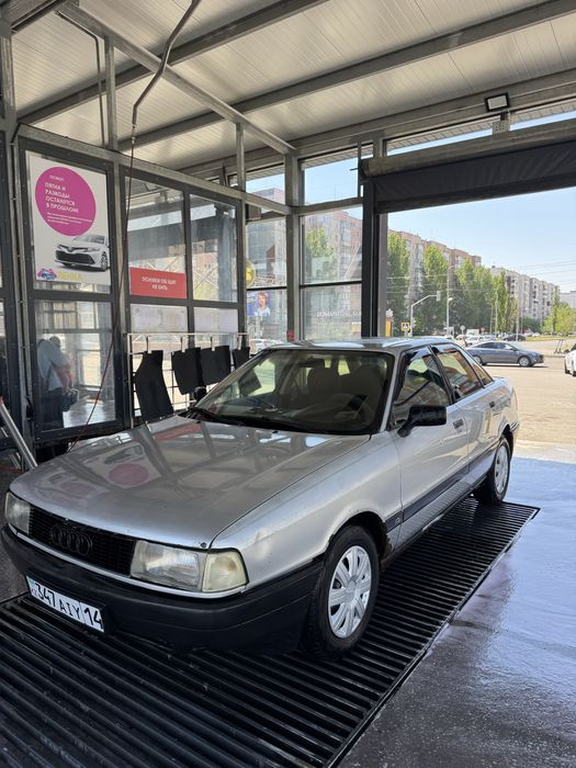 Продам машину ауди 80