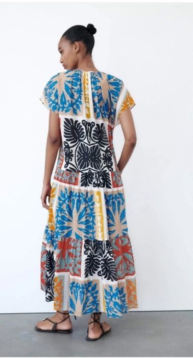 Zara платье 44-46