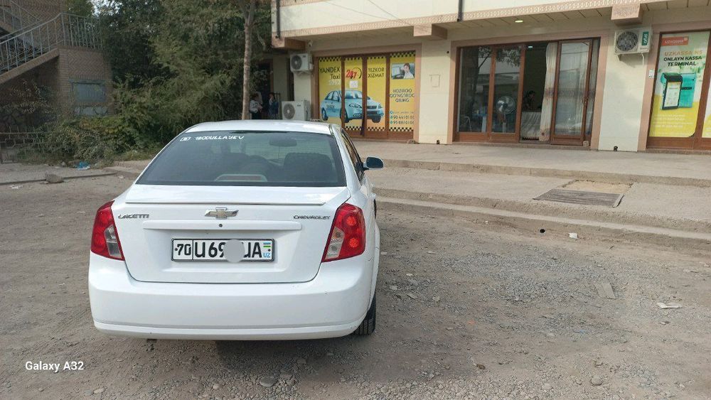 Lasetti 1.6  xolati :yaxshi