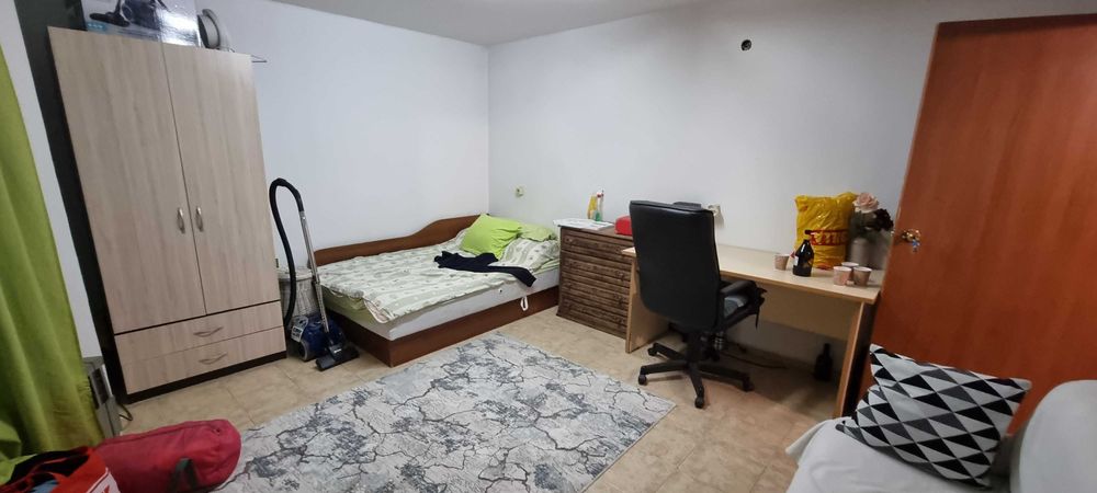 Продава се Едностаен апартамент в Разград, Център - 50 кв.м за 918 €/кв.м - Снимка #1