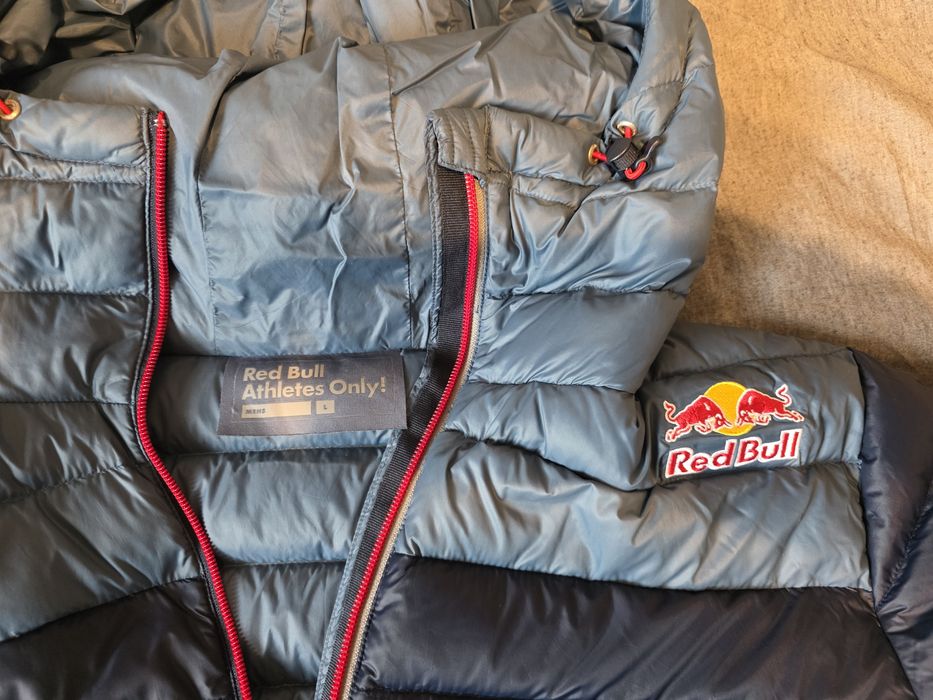 Greacă  Red Bull puf