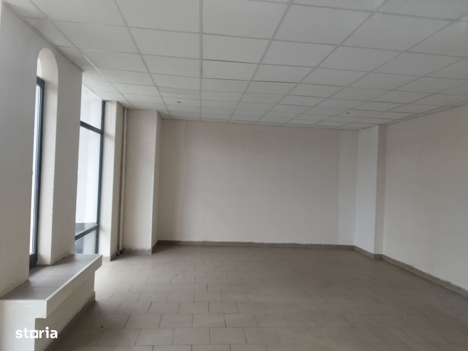 Spatiu de inchiriat 70 mp - Centru - Palas