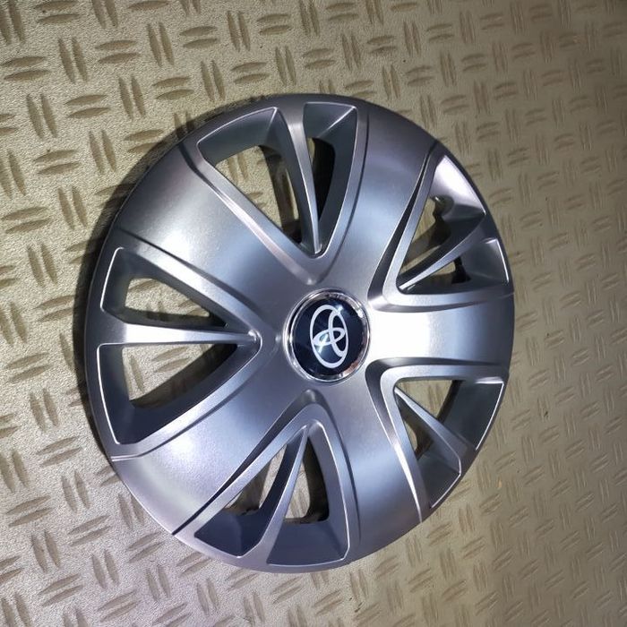 capace roti toyota r15 la set de 4 buc,capace janata aliaj