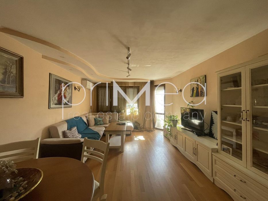 Дава се под наем Двустаен апартамент в Бургас, Център - 75 кв.м за 448.8 € - Снимка #5