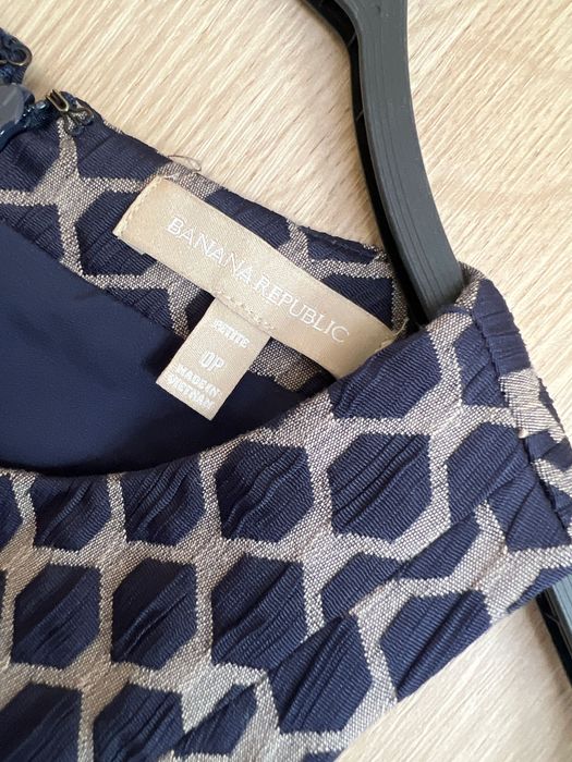 Елегантна дамска рокля Banana Republic