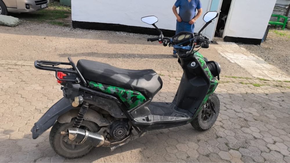 Продам электро велосипед и мопед танк